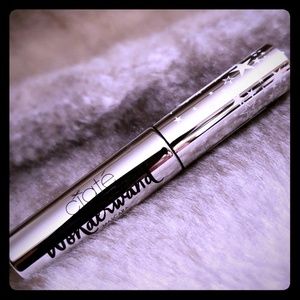 Ciate London Wonderwand mascara in black magic